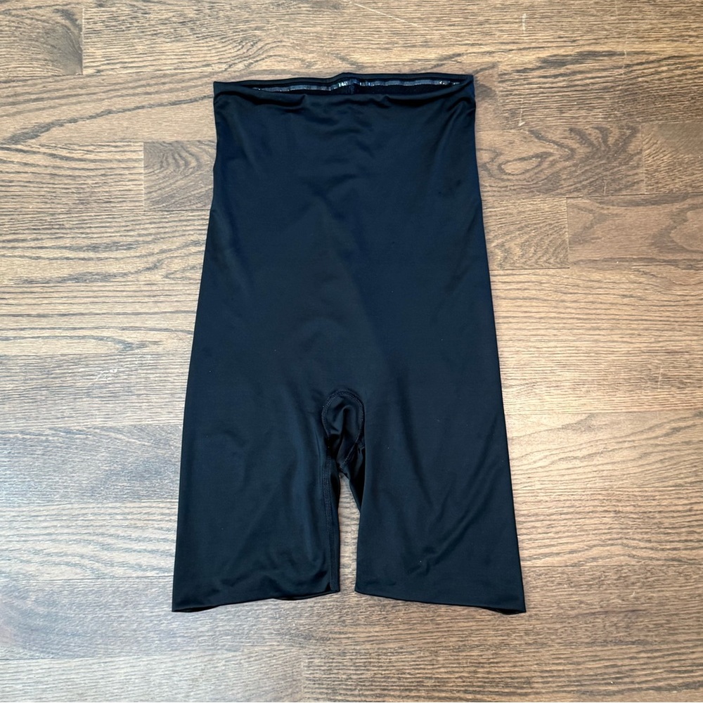 SPANX High Waisted Black Seamless Shapewear Shorts